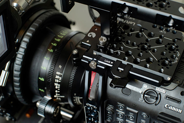 The C500 Mark II Left Field Cage seamlessly integrates to become a part of the camera.
